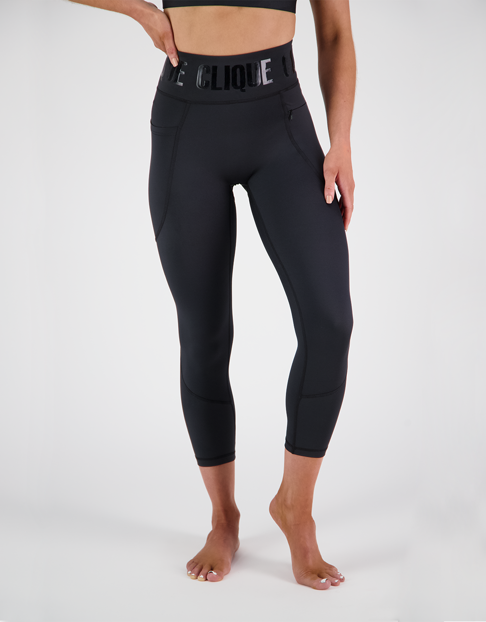 http://fearlesswanaka.nz/cdn/shop/products/clique-zone-7_8-compression-tights-stealth-1.png?v=1658200025