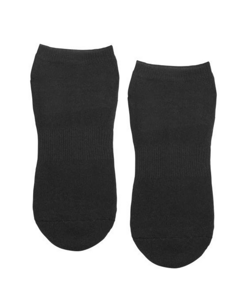 move-active-low-rise-grip-socks-black-front-view
