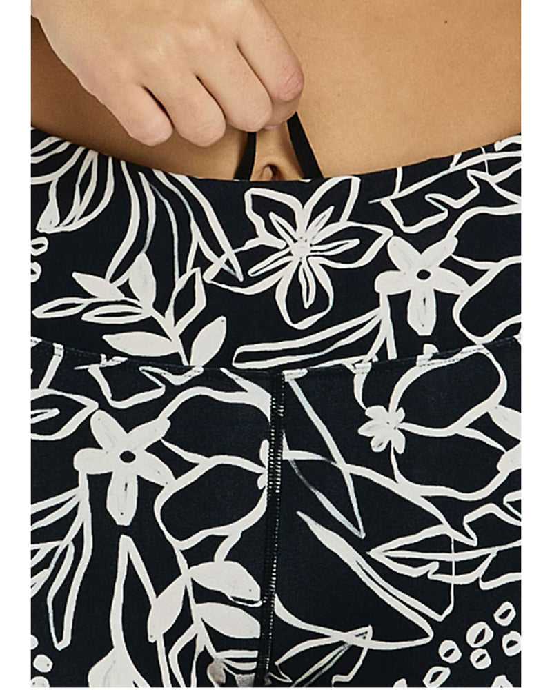 Abi-and-Joseph-Endurance-Dual-Pocket-Mid-Thigh-Short-Camilla