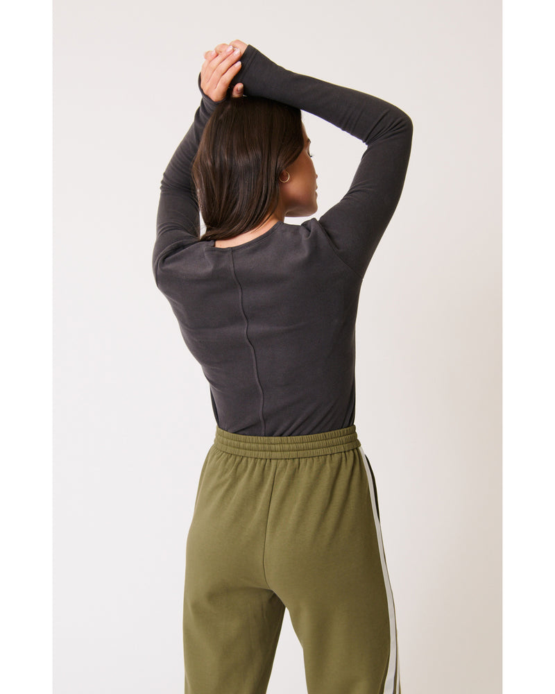 Cartel-and-willow-aspyn-long-sleeve-top-charcoal