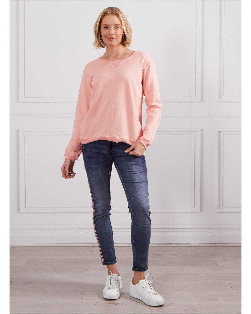 G7-aki-sweater-pink-front