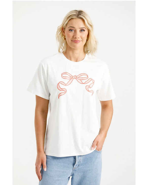 HomeLee-chris-tee-white-with-blossom-berry-bow
