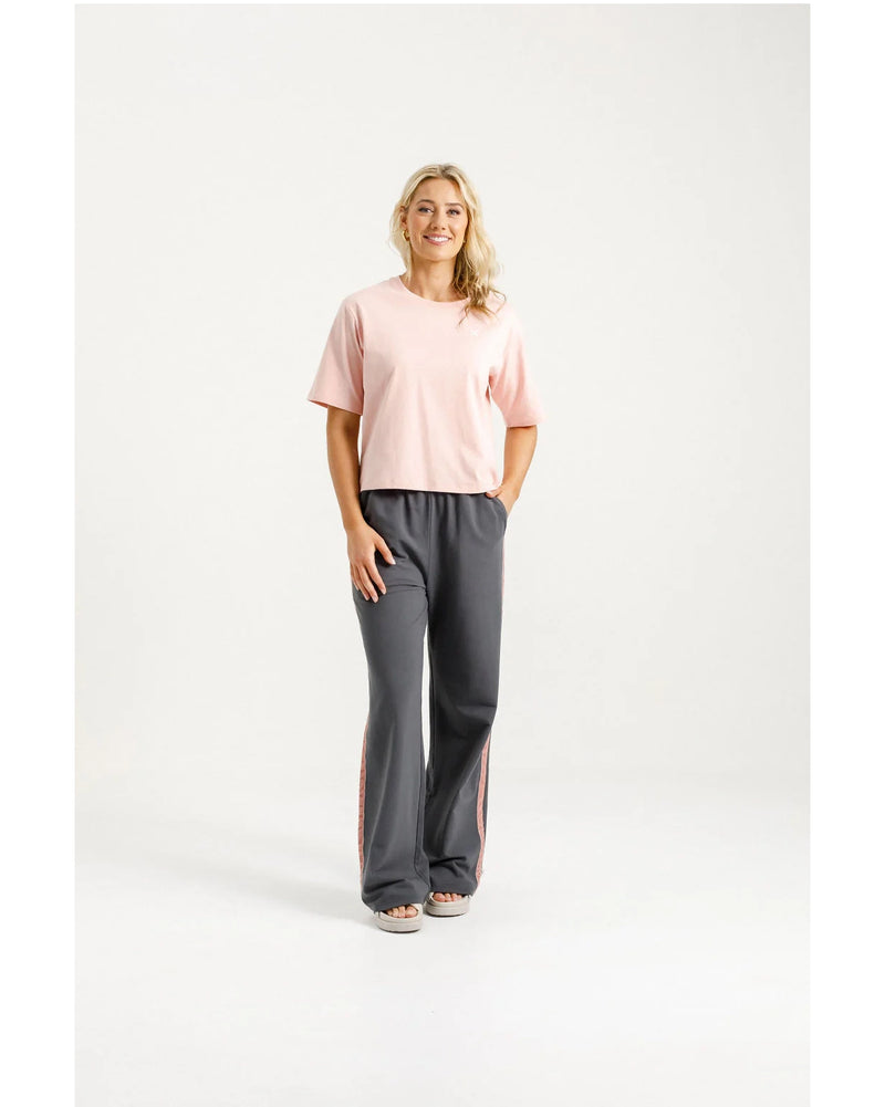 HomeLee-palazzo-pants-graphite-with-blossom-velvet-ribbon