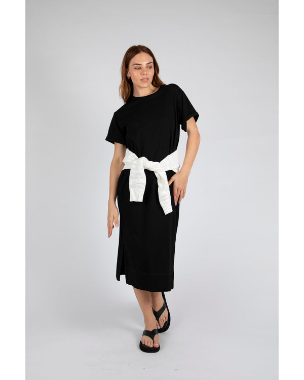Marlow-Daily-Maxi-Dress-Black-front