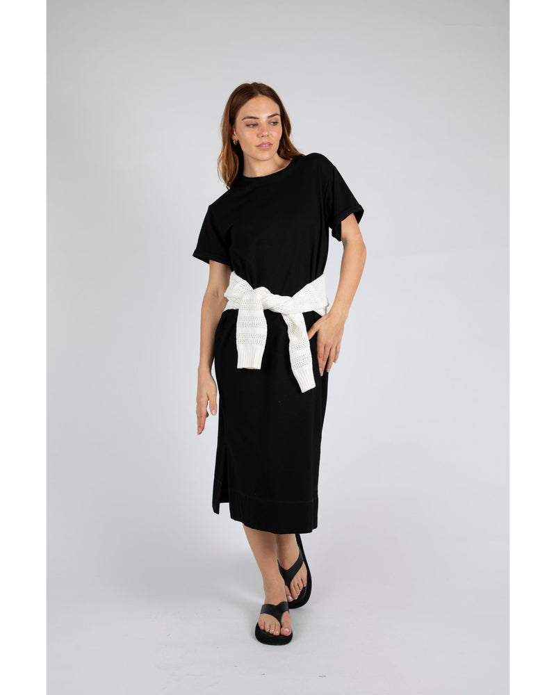 Marlow-Daily-Maxi-Dress-Black-front