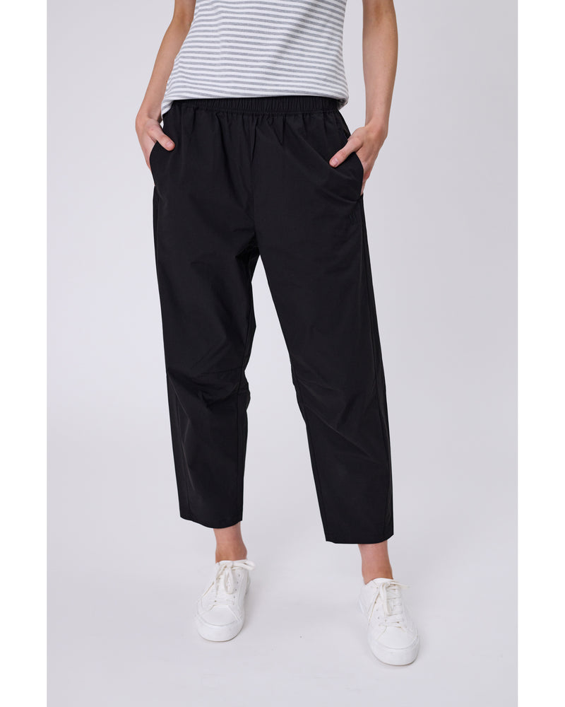 Marlow_Silo_Barrel_Pant_Black-