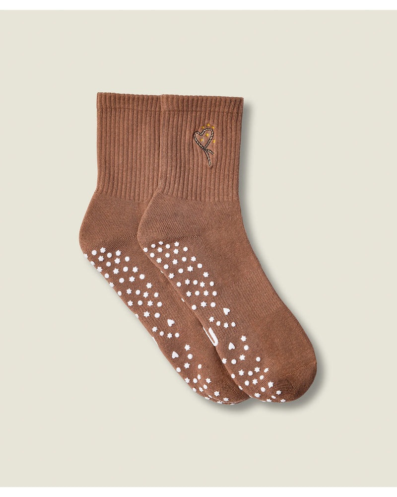 Move-active-crew-non-slip-socks-lasoo-heart-tan