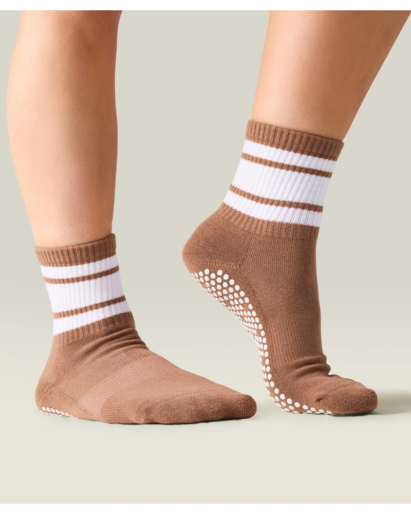 Move-active-crew-non-slip-socks-tan-stripe