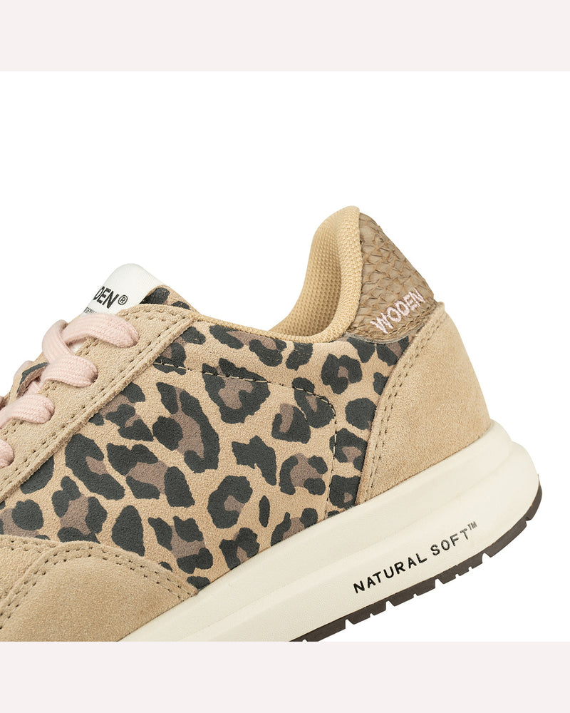 Woden-Nicoline-Suede-Sneakers-Leopard-close-up