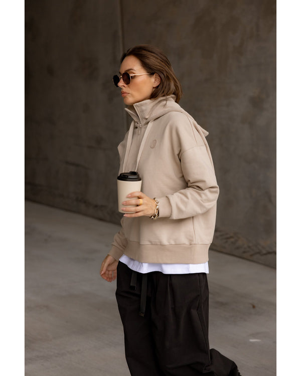 alexandra-largo-jumper-hoodie-beige