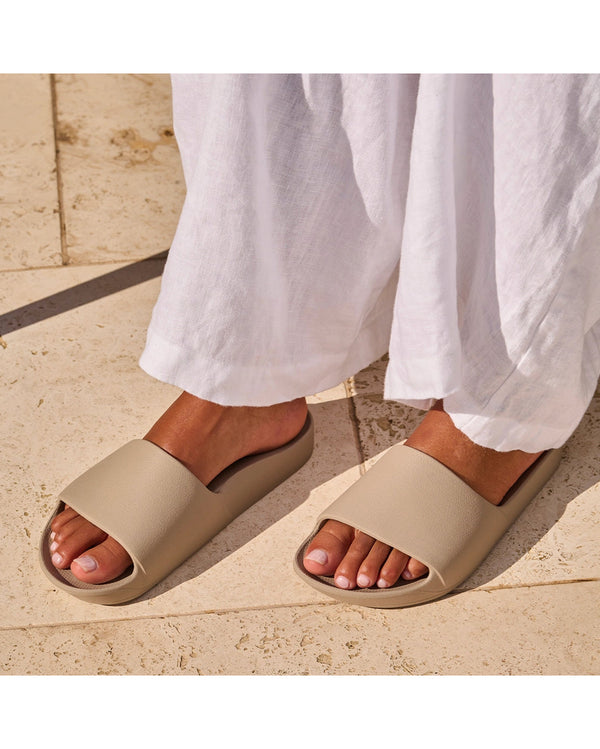archies-arch-support-slides-taupe