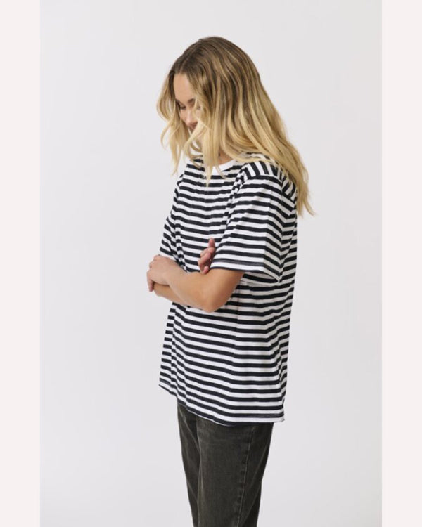 cartel-and-willow-marlie-tee-black-white-stripe-side