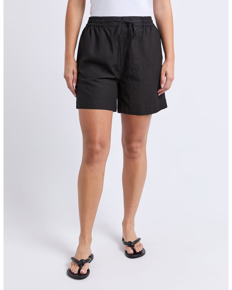 elm-margi-long-line-short-black-8169040.BLK