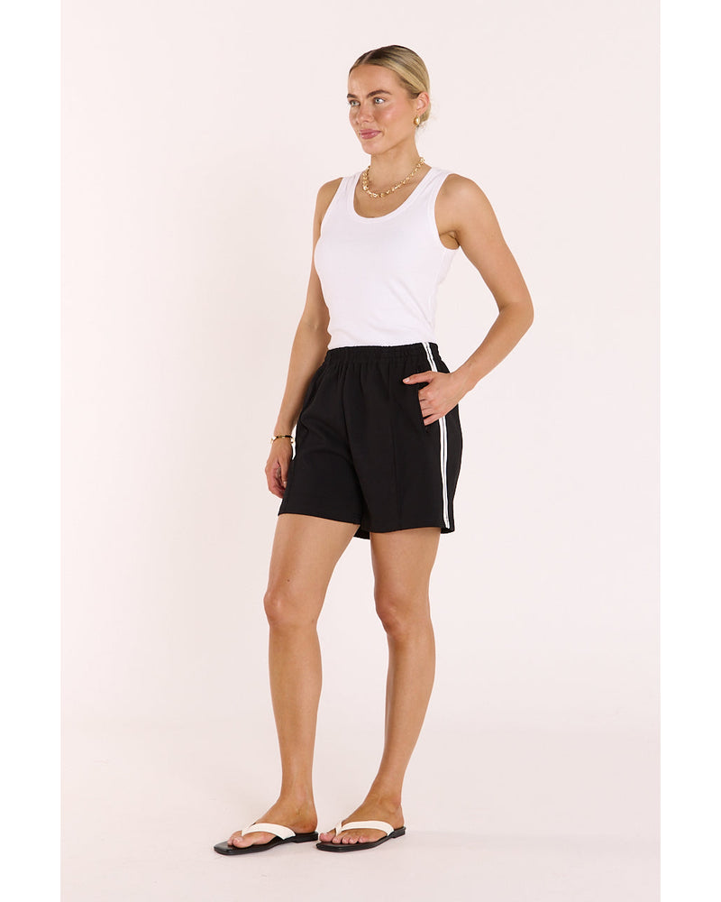 feather-_-noise-noah-short-black-stripe