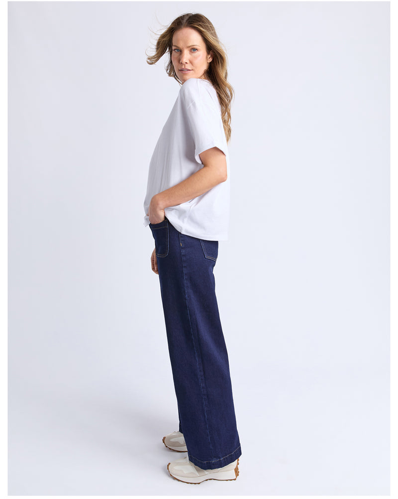 foxwood-huntleigh-oversized-tee-white-55X0216.WHT