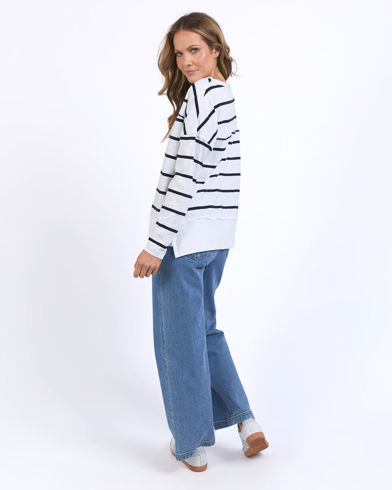 foxwood-jayne-stripe-throw-on-top-white_navy-55X0228.WHT