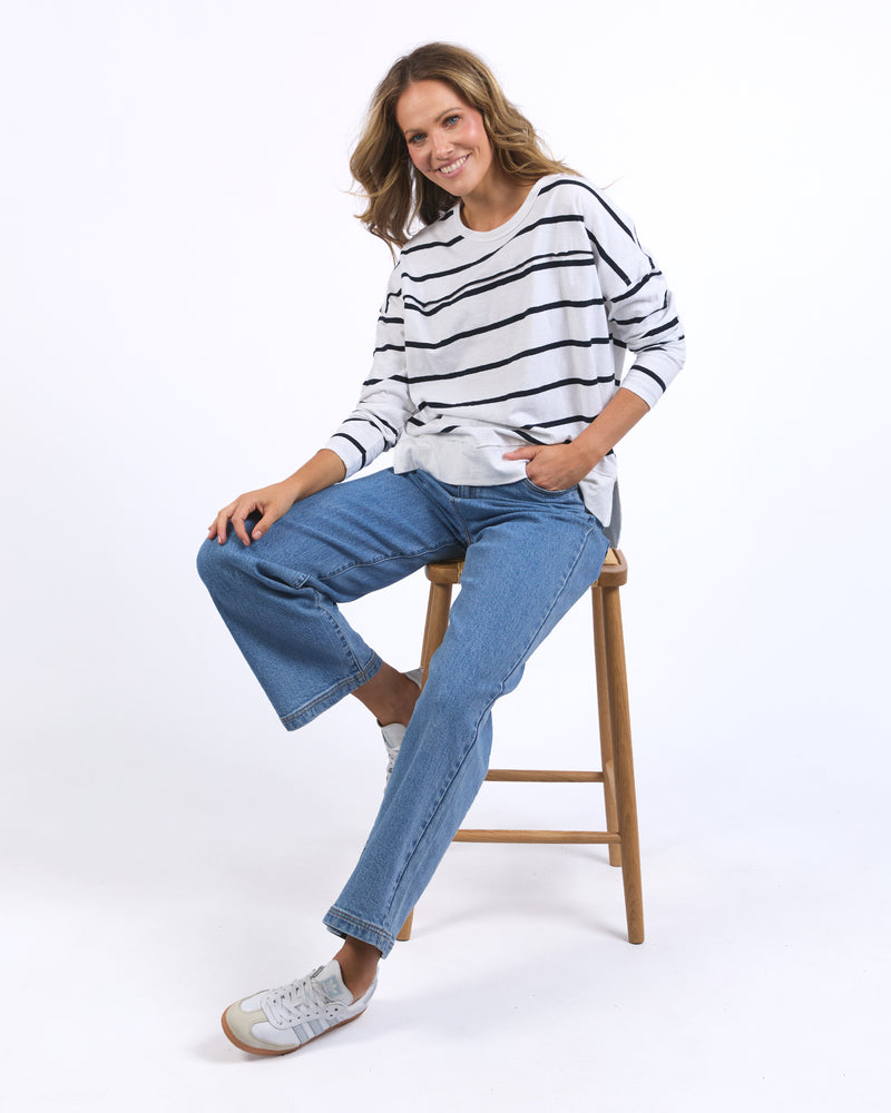 foxwood-jayne-stripe-throw-on-top-white_navy-55X0228.WHT