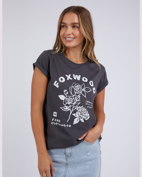 foxwood-rosette-tee-washed-black