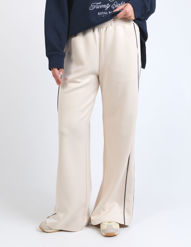 foxwood-traveller-pant-bone