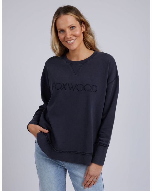 foxwood-washed-simplied-crew-navy-front