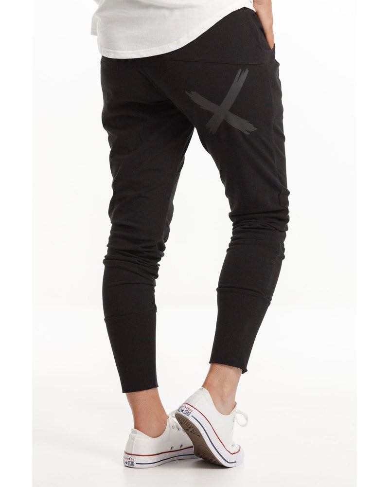 home-lee-apartment-pants-black-with-matte-black-X