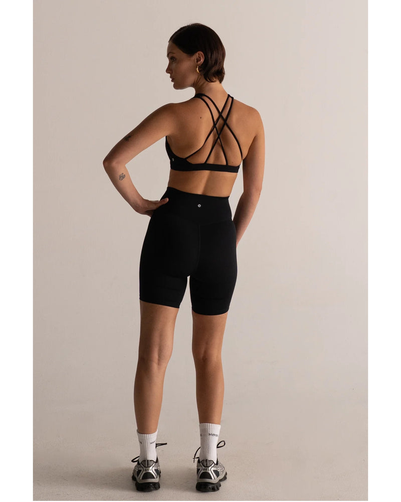 hyperluxe-shape-7_-bike-short-black