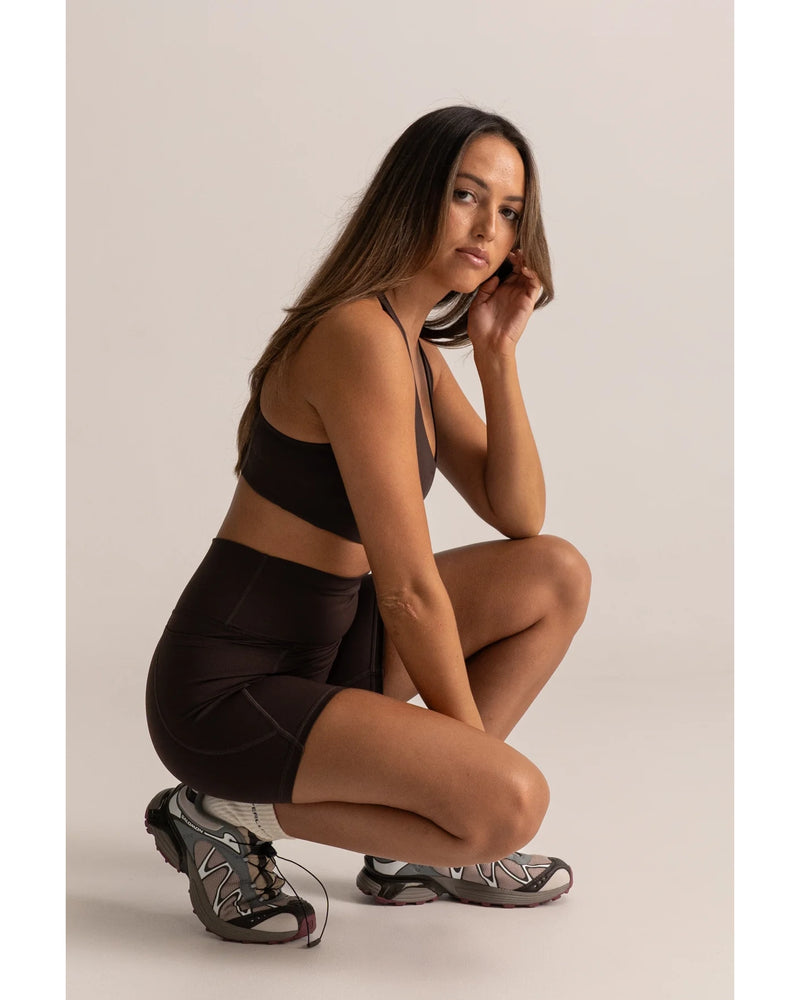 hyperluxe-shape-sports-bra-espresso