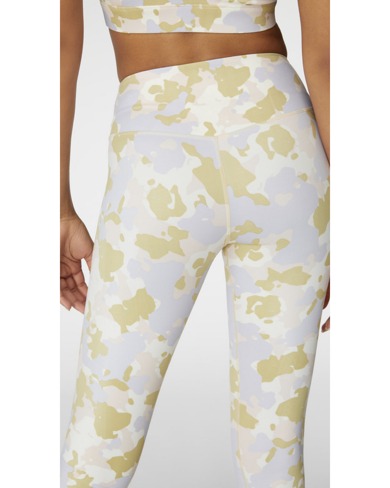 l_urv-survivor-3_4-legging-pearl