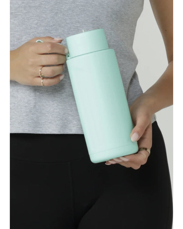 lorna-jane-essential-insulated-water-bottle-mint-cream