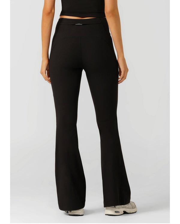 lorna-jane-irrestible-stomach-support-rib-flared-leggings-black