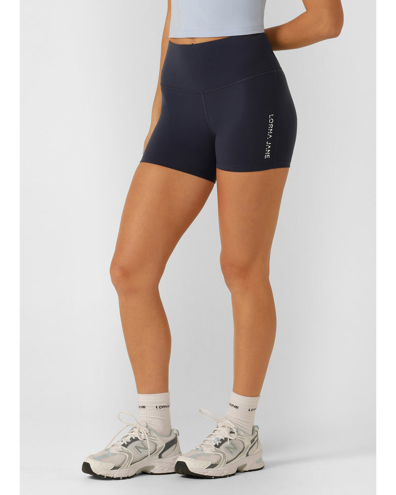 lorna-jane-lotus-no-chafe-phone-pocket-12cm-bike-shorts-platinum-navy-