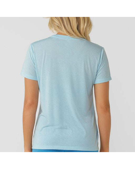 lorna-jane-lotus-t-shirt-neon-blue-sky-back-view