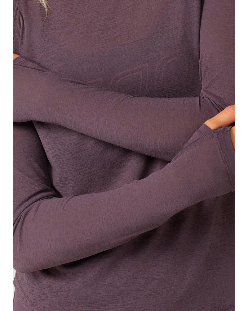 lorna-jane-on-the-run-long-sleeve-top-midnight-plum-close-up