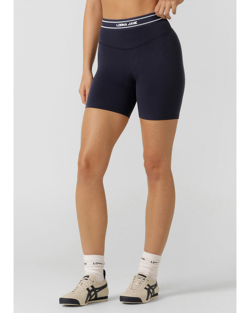 lorna-jane-redefined-12cm-bike-shorts-midnight-blue