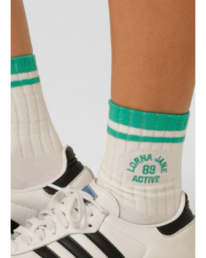 lorna-jane-throwback-crew-socks-porcelain-jewel-jade-green