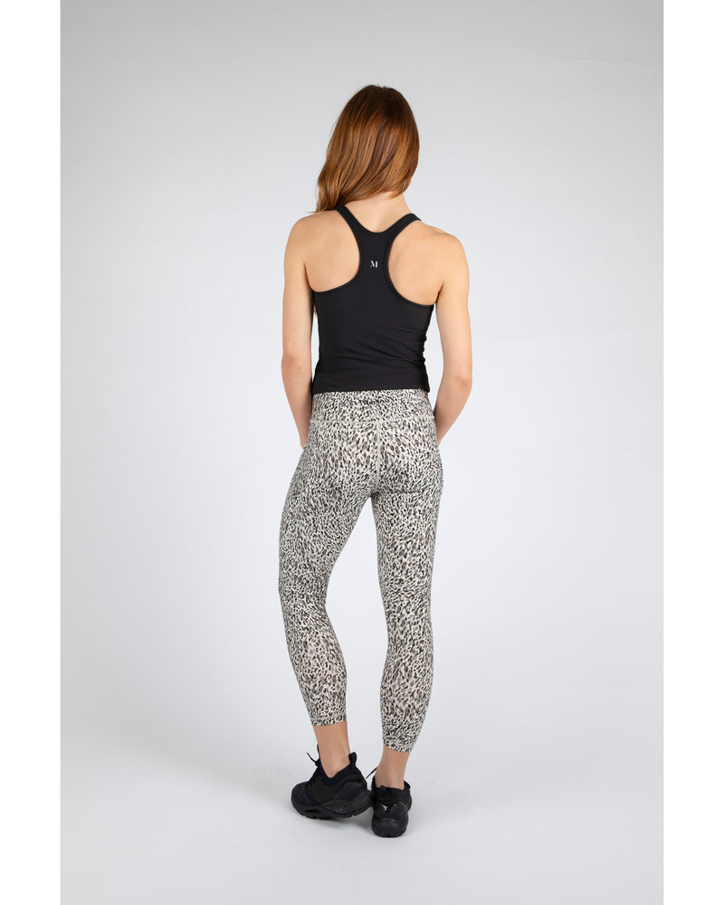 marlow-pace-7_8-legging-forest-print-back-view