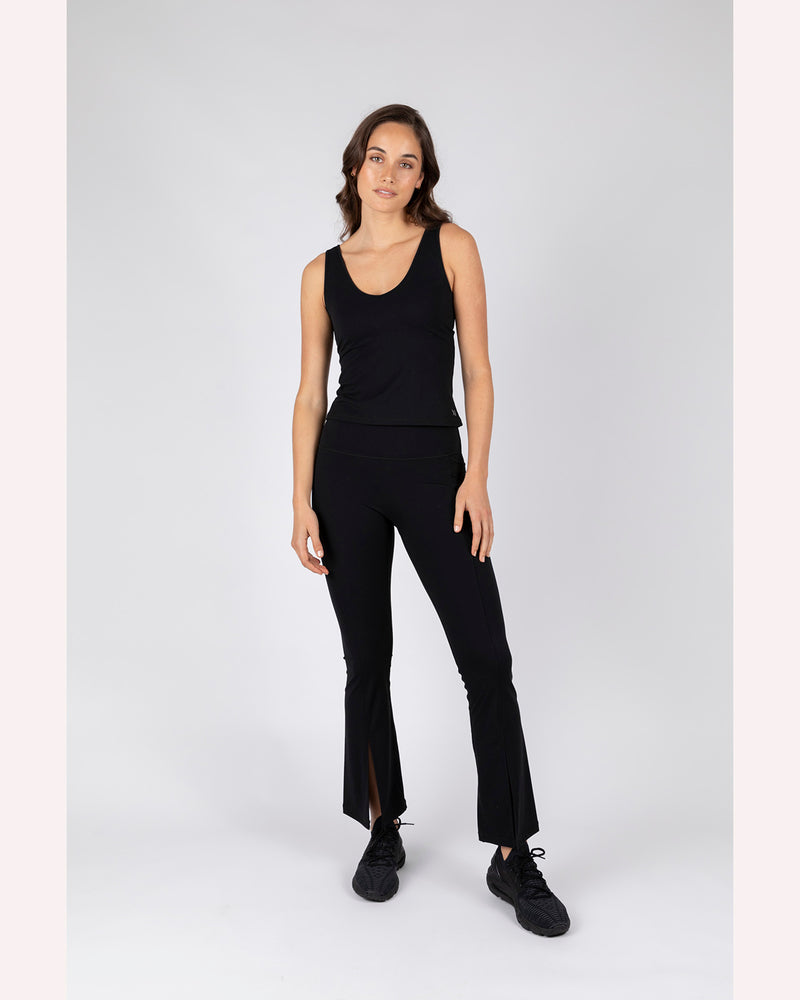 marlow-relay-flare-pant-black-front-view