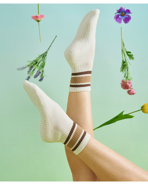 move-active-crew-non-slip-grip-socks-harvest-stripe