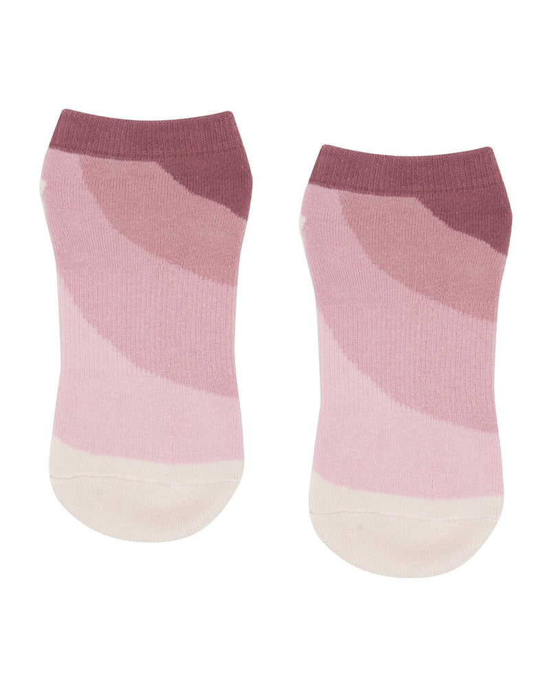 move-active-low-rise-grip-socks-desert-rose-front-view