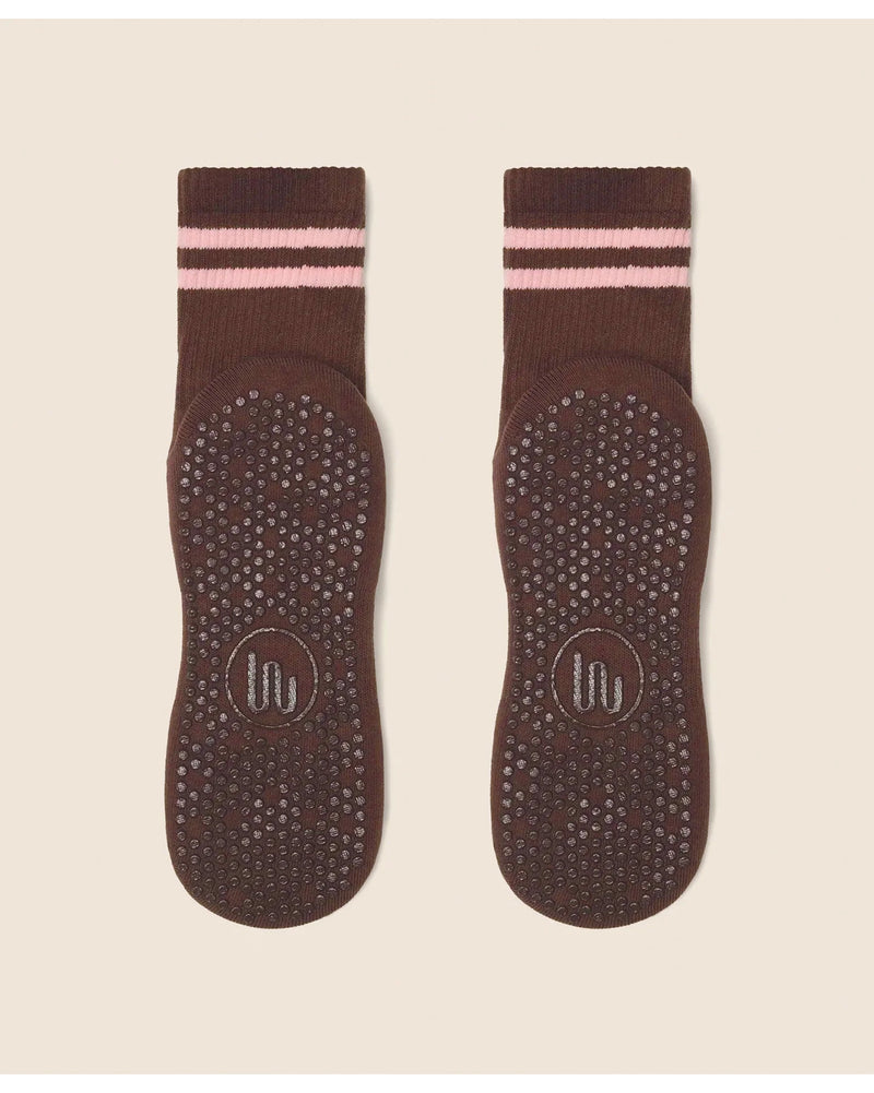 move-active-non-slip-grip-crew-socks-espresso-stripe