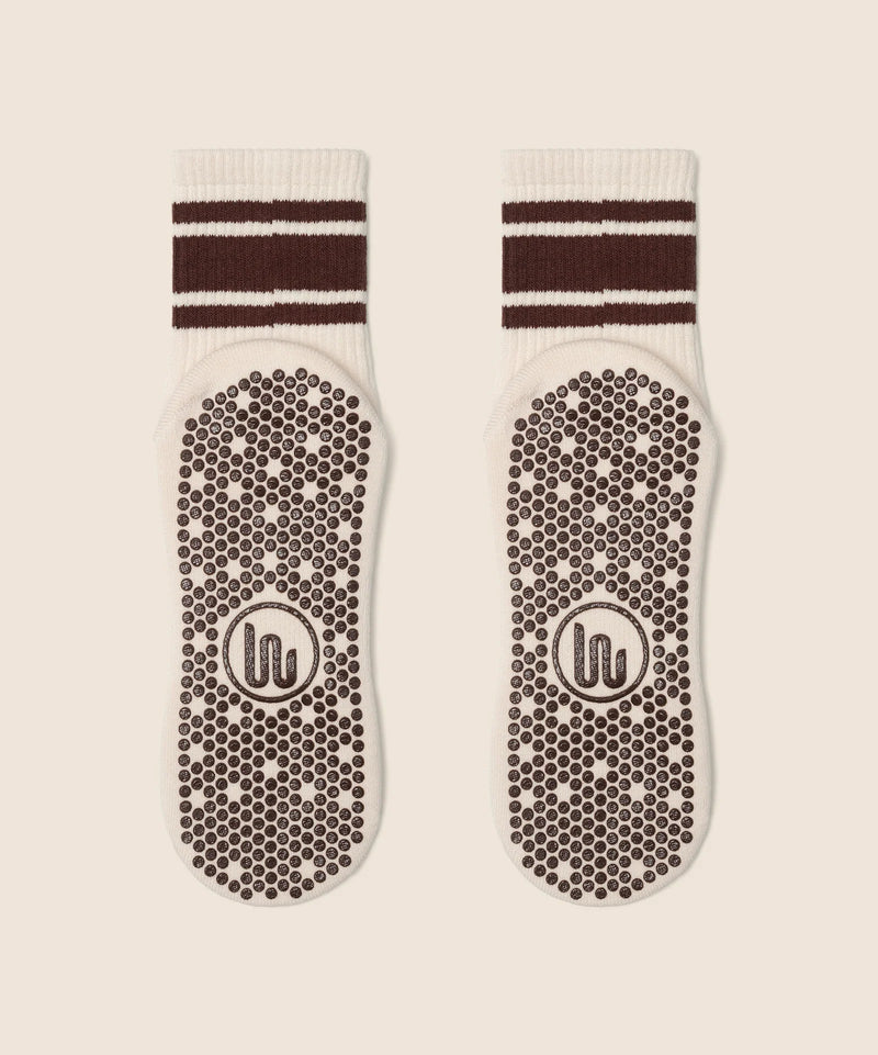 move-active-non-slip-grip-crew-socks-oat-espresso-stripe