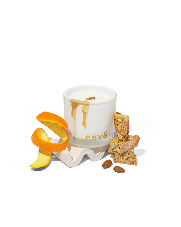 neve-medium-candle-almond-biscotti