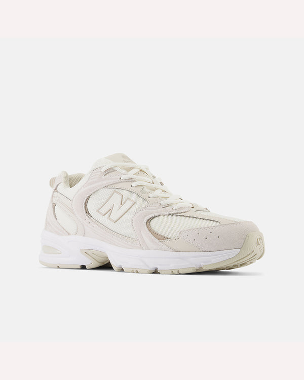 new-balance-530-sneaker-Sea-Salt-with-Moonbeam-and-Timber-Wolf-side