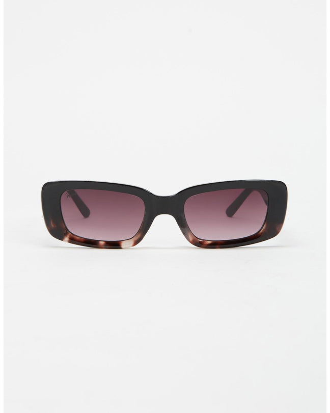 reality-bianca-black-splice-sunglasses