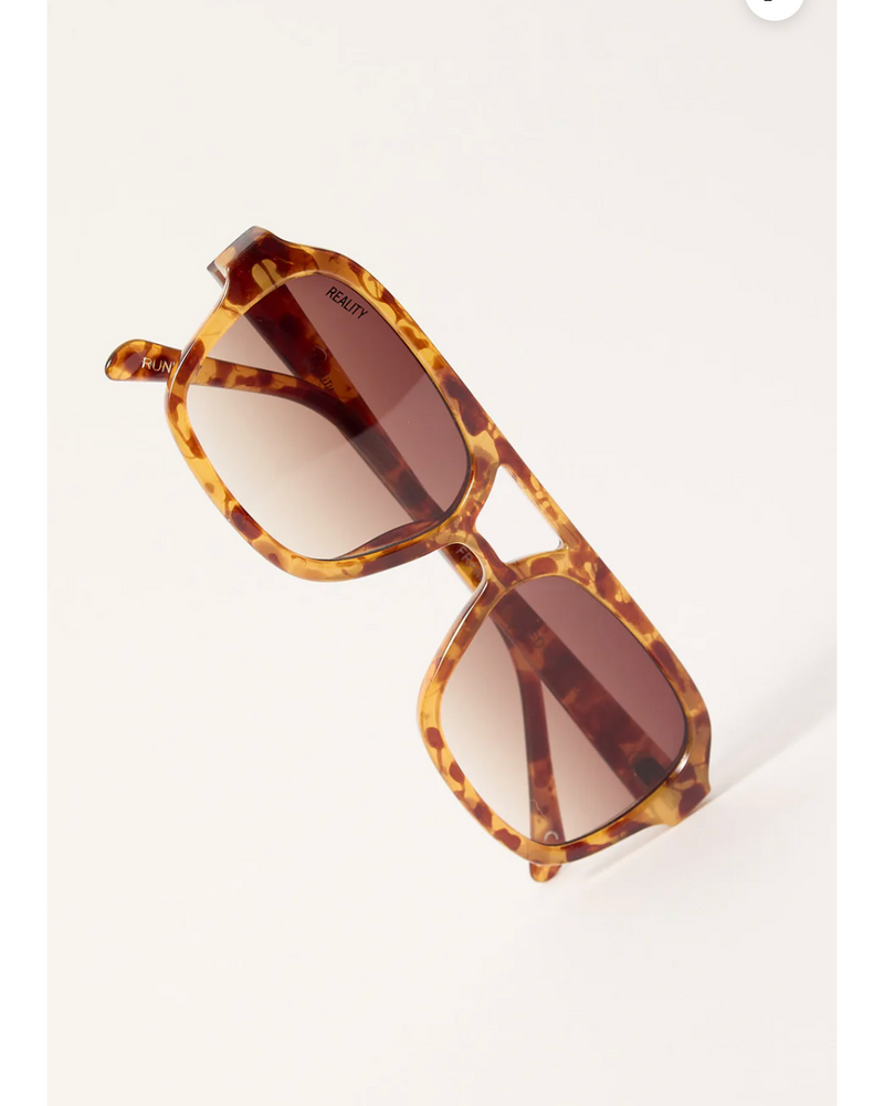 reality-eyewear-runway-sunglasses-bark-turtle
