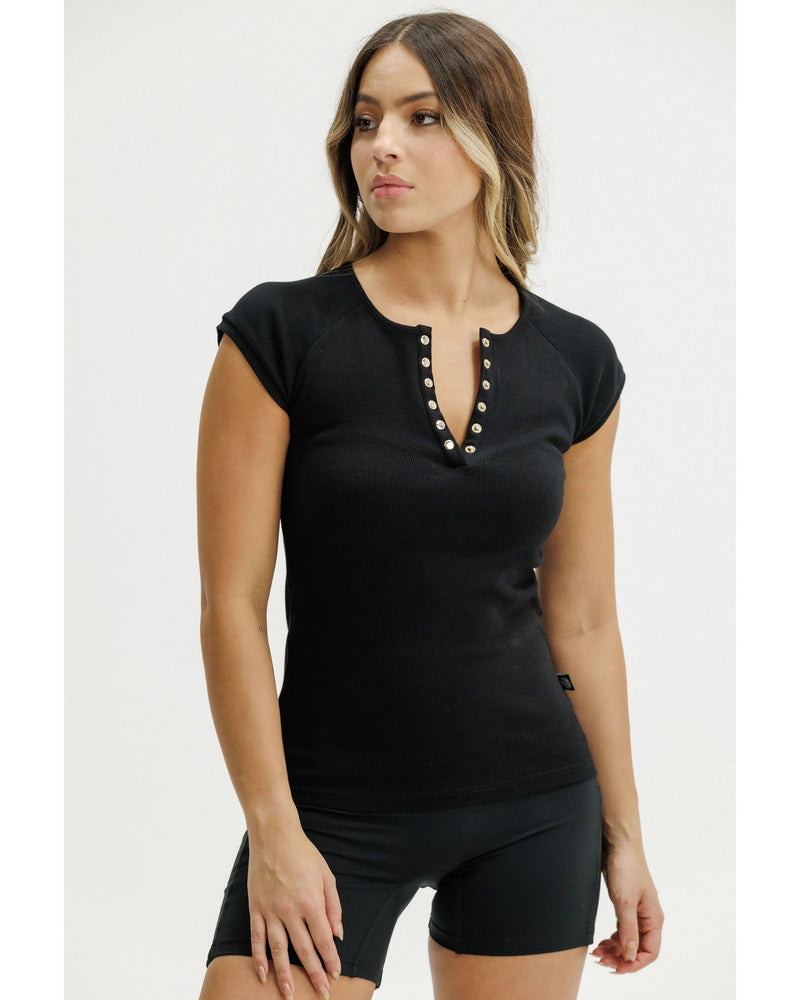 rose-road-benne-tee-black-