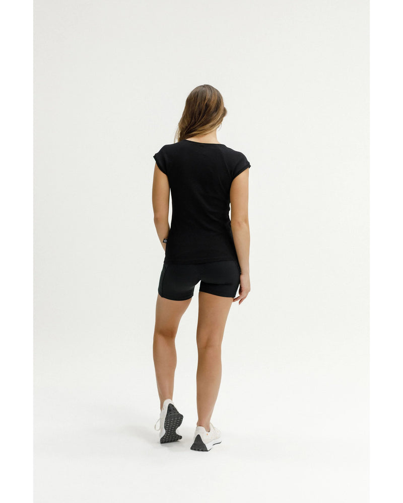 rose-road-benne-tee-black-