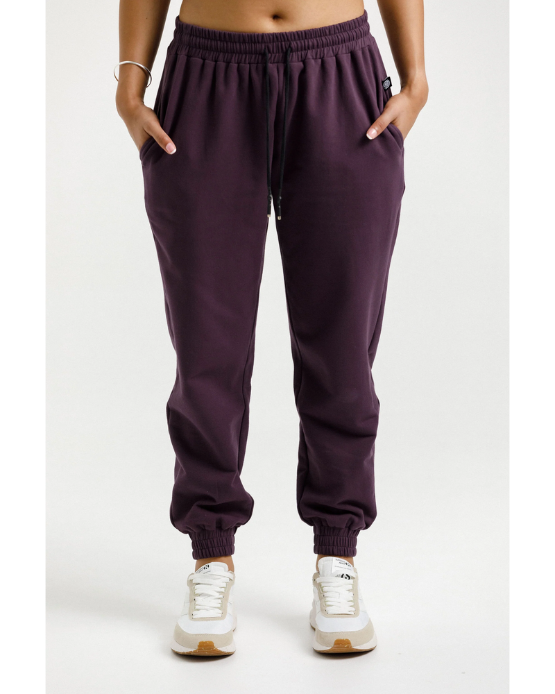 rose-road-parker-pant-plum-front