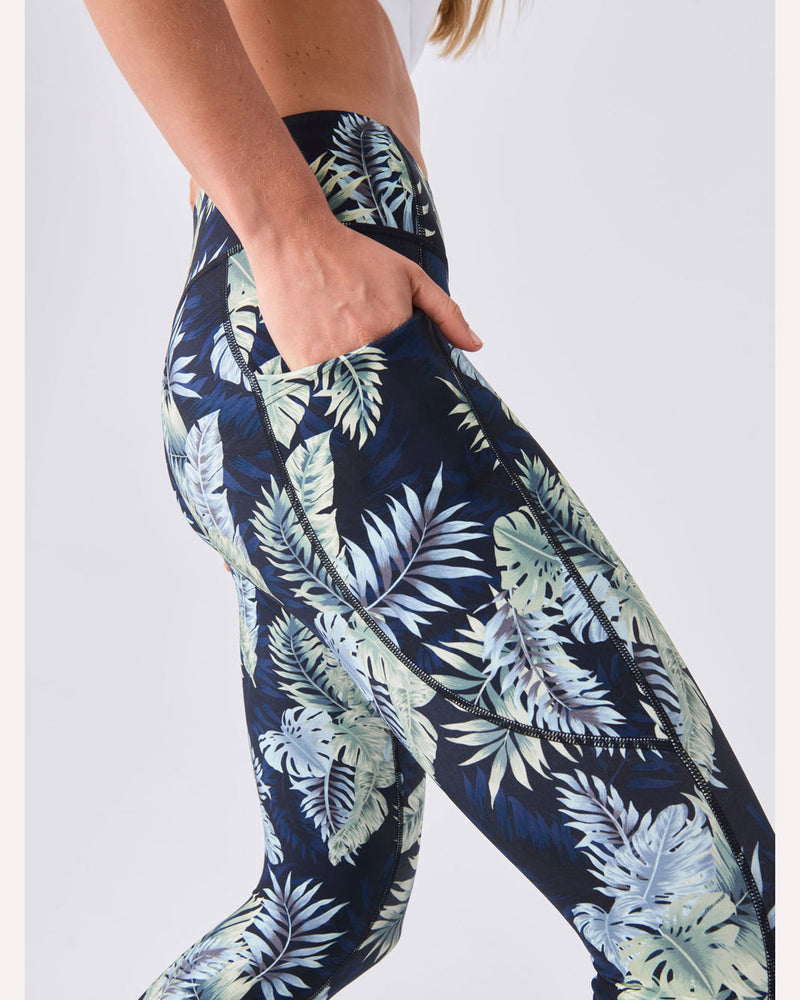 dharma-bums-airbrush-motion-7_8-legging-midnight-tropics-pocket
