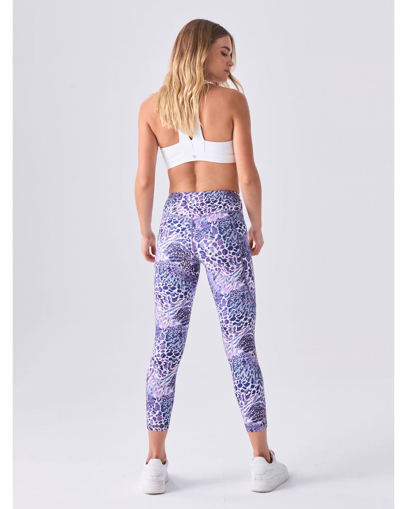 dharma-bums-airbrush-motion-7_8-legging-jungle-vibes-back-view